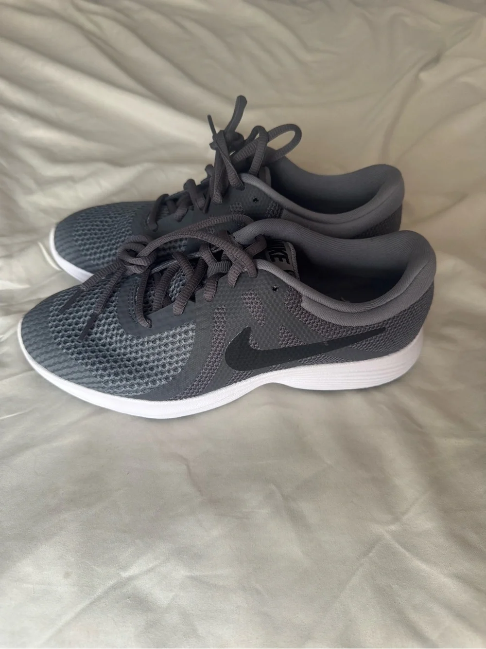 Nike Dark Gray Athletic Trainers with White Sole